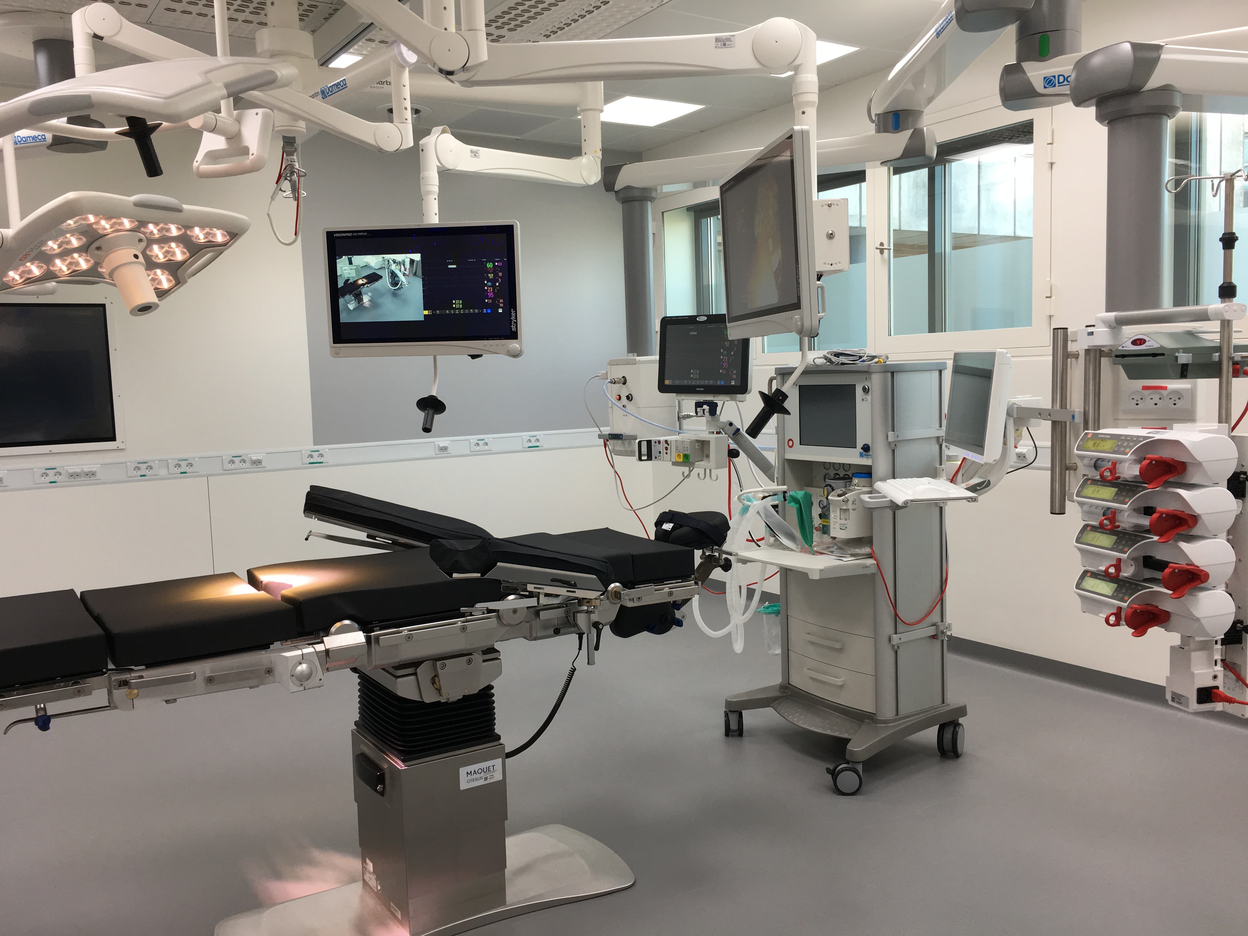 Fremtidens operationsstue på det nye OUH indeholder meget højteknologisk udstyr