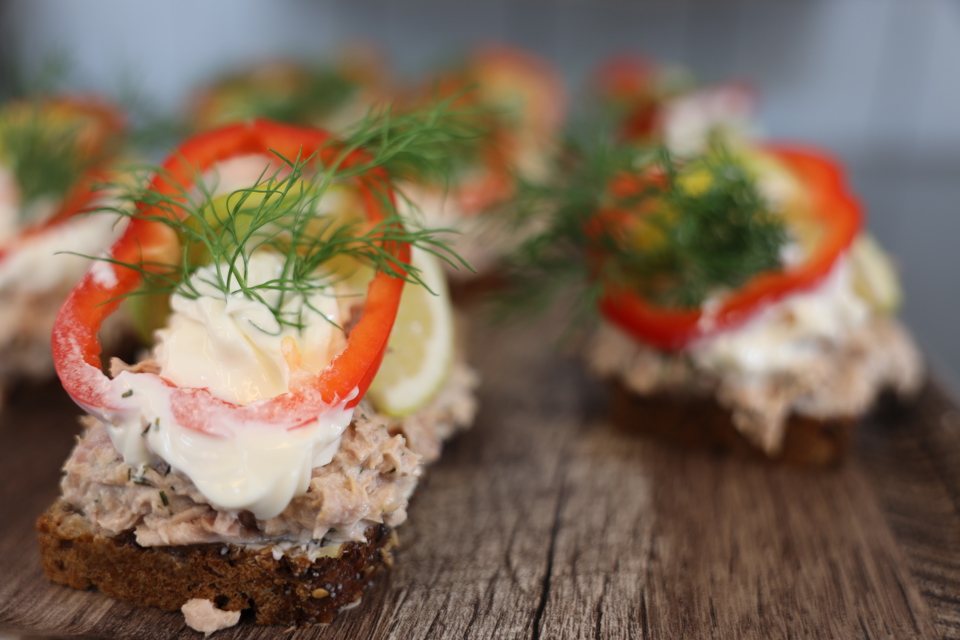 Maden fra OUH's køkken er produceret med fokus på økologi og bæredygtighed - men også at det skal smage godt og se godt ud